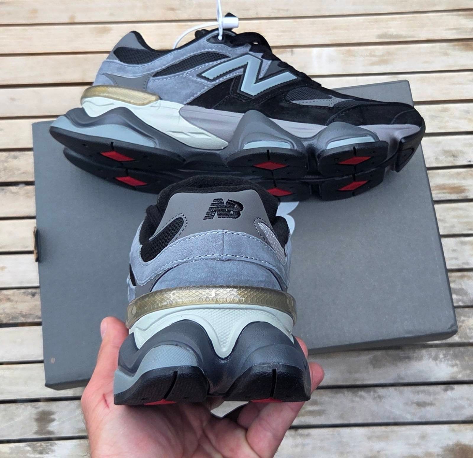 New Balance 9060